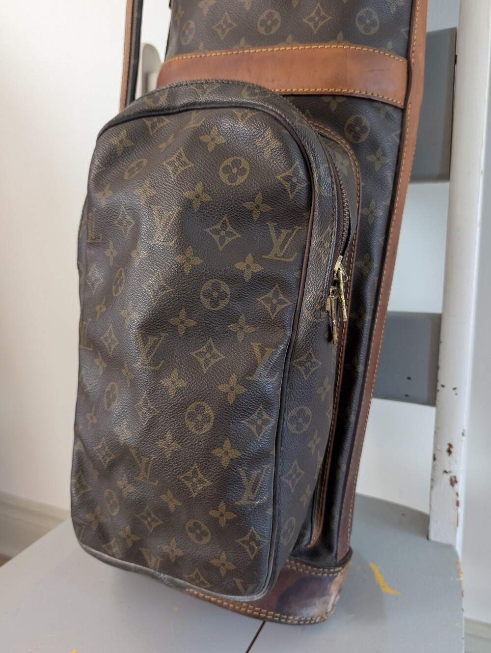 Early 80's "Louis Vuitton" Monogram Golf Club Bag - *Display Piece* - Rare Find! - Picture 10 of 16